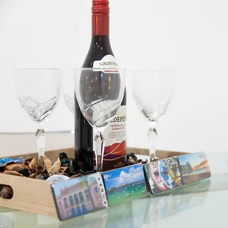 Sh Piluca's Moderno Con Patio Apartmán