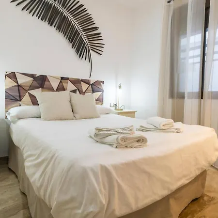 Sh Piluca's Moderno Con Patio Apartment Cadiz