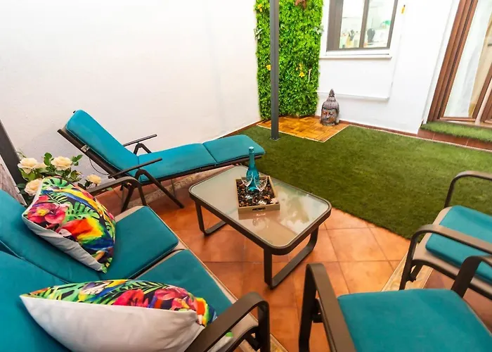 Apartment Sh Piluca's Home. Moderno Con Patio