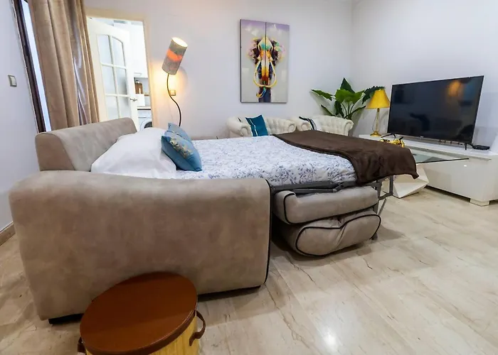 Sh Piluca's Home. Moderno Con Patio * Cadiz