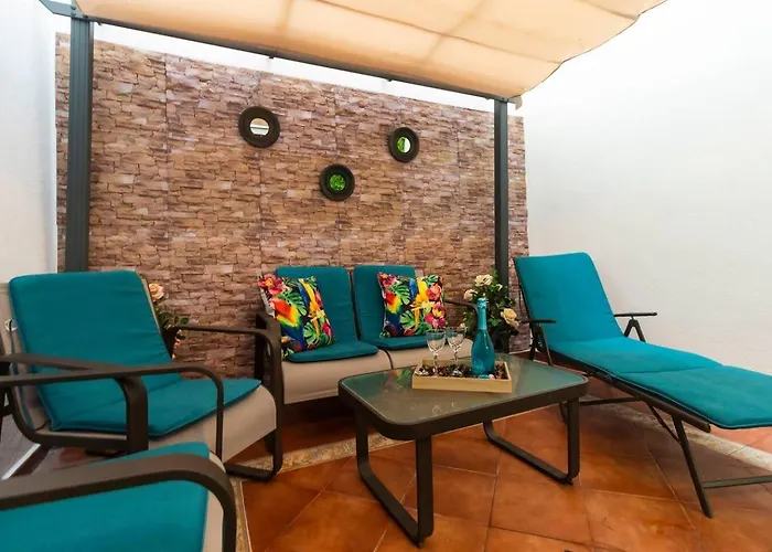 Sh Piluca's Home. Moderno Con Patio *